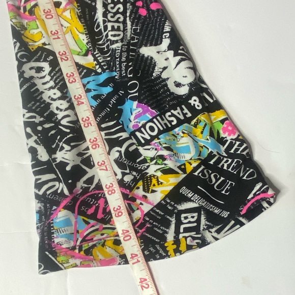 Feathers XL Graffiti Print Stretch Pants | Colorful Street Art Leggings - Picture 7 of 7